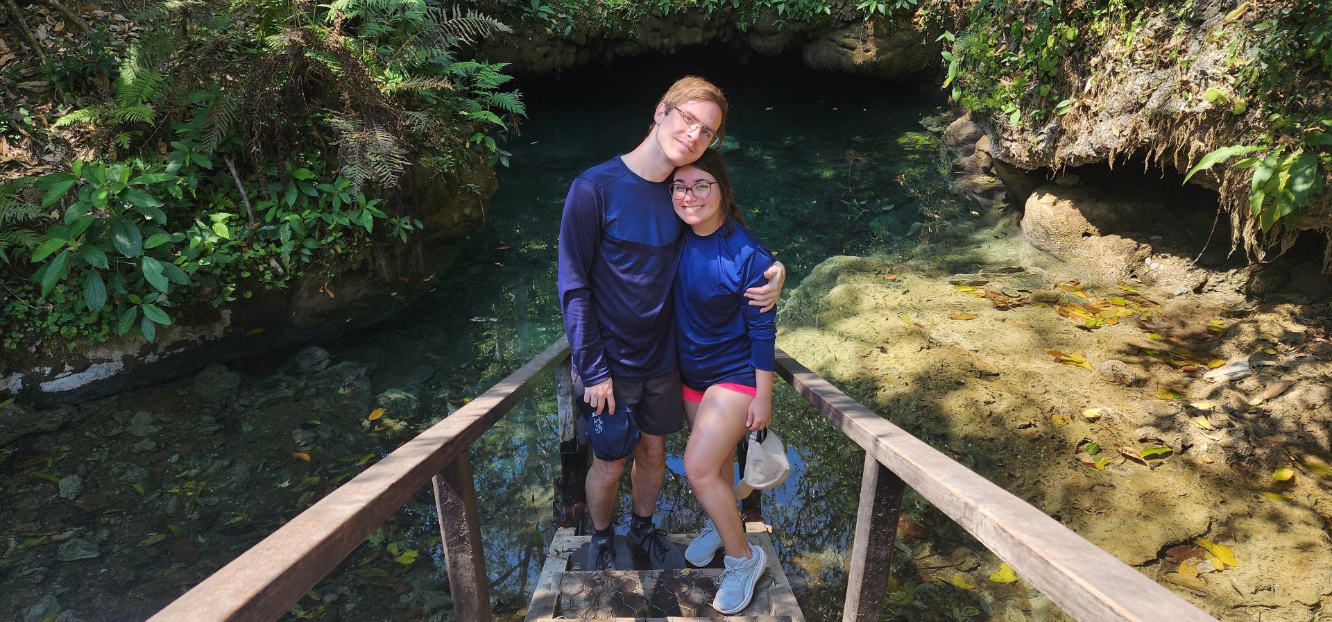 Em um cenote no meio da floresta